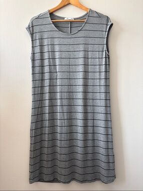 DEX Casual Grey Striped Sleeveless Women’s Dress